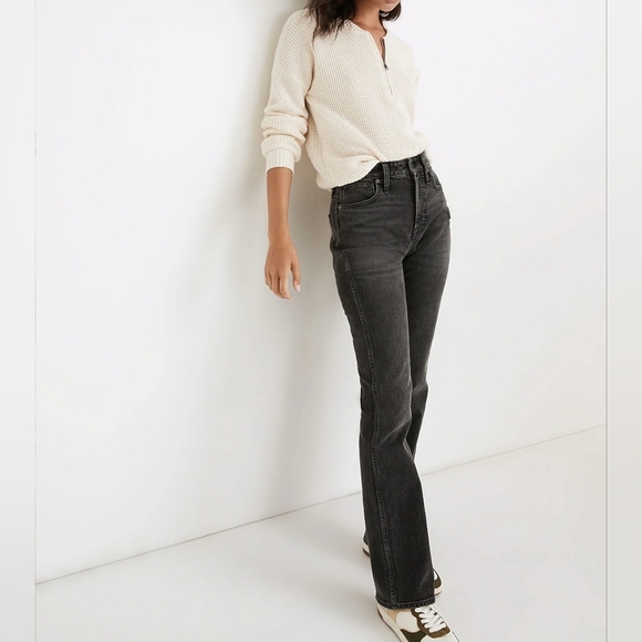 Madewell Women's Boot Cut Jeans in Black - Picture 2 of 14
